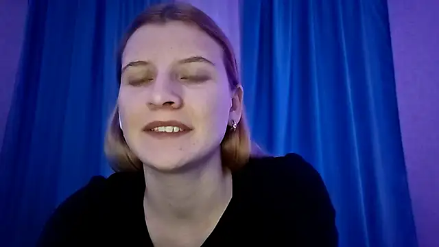 Snapshot of LynteriLain chatting on 1, 12, 2025 LynteriLain online show from 1, 12, 2025