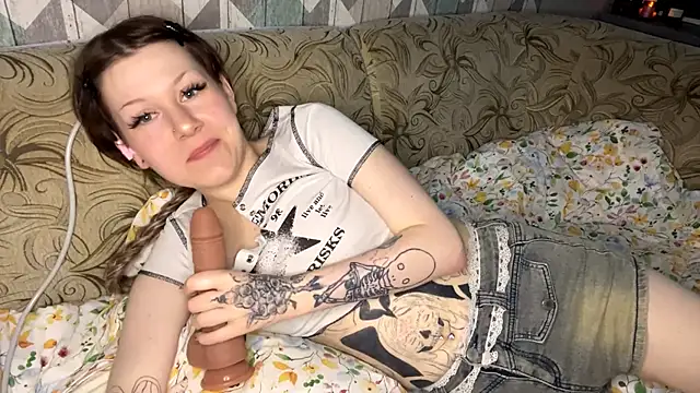 RebelKitsune online show from 19, 11, 2025