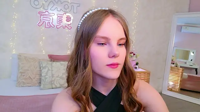 Lili Lohan online show from 20, 4, 2026