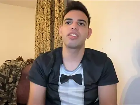 Snapshot of _Djonson_ chatting on 12, 10, 2025 Djonson online show from 12, 10, 2025