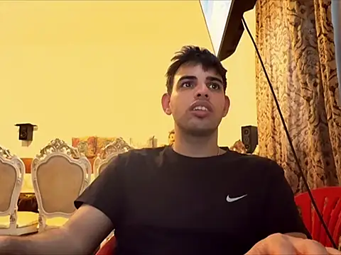 Snapshot of _Djonson_ chatting on 17, 12, 2025 Djonson online show from 17, 12, 2025