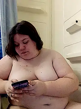 Snapshot of kittytightholes chatting on 14, 10, 2025 kittytightholes online show from 14, 10, 2025