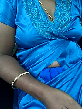 Snapshot of Tamilselviroja- chatting on 13, 10, 2025 Tamilselviroja- online show from 13, 10, 2025