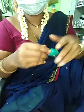 Snapshot of Tamilselviroja- chatting on 31, 10, 2025 Tamilselviroja- online show from 31, 10, 2025