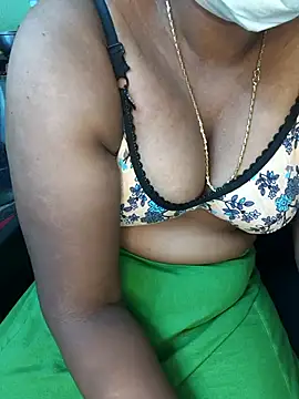 Snapshot of Tamilselviroja- chatting on 16, 11, 2025 Tamilselviroja- online show from 16, 11, 2025