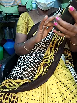 Snapshot of Tamilselviroja- chatting on 29, 11, 2025 Tamilselviroja- online show from 29, 11, 2025