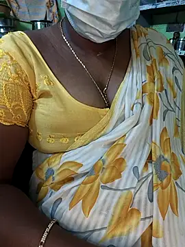 Snapshot of Tamilselviroja- chatting on 3, 12, 2025 Tamilselviroja- online show from 3, 12, 2025