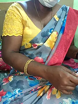 Snapshot of Tamilselviroja- chatting on 6, 1, 2026 Tamilselviroja- online show from 6, 1, 2026