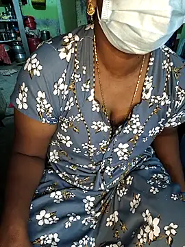 Snapshot of Tamilselviroja- chatting on 11, 1, 2026 Tamilselviroja- online show from 11, 1, 2026