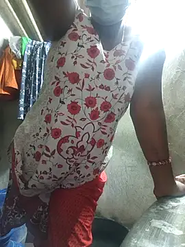 Snapshot of Tamilselviroja- chatting on 11, 2, 2026 Tamilselviroja- online show from 11, 2, 2026