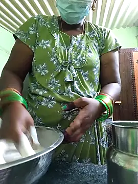 Snapshot of Tamilselviroja- chatting on 23, 2, 2026 Tamilselviroja- online show from 23, 2, 2026