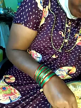 Snapshot of Tamilselviroja- chatting on 25, 2, 2026 Tamilselviroja- online show from 25, 2, 2026