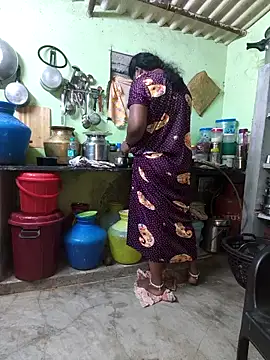 Snapshot of Tamilselviroja- chatting on 1, 3, 2026 Tamilselviroja- online show from 1, 3, 2026