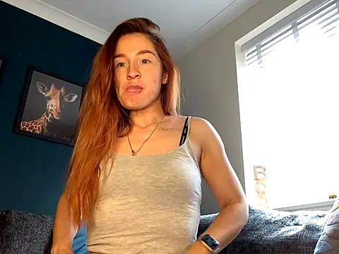 Snapshot of Cherry-L-28 chatting on 2, 10, 2025 Cherry-L-28 online show from 2, 10, 2025