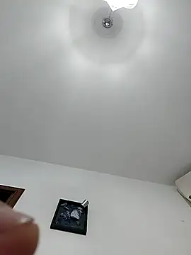 Snapshot of thonyx93 chatting on 16, 11, 2025 thonyx93 online show from 16, 11, 2025