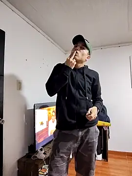 jovencolombianht online show from 18, 4, 2026