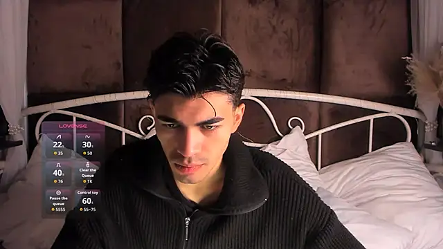 Snapshot of JaremyHarris chatting on 24, 10, 2025 JaremyHarris online show from 24, 10, 2025