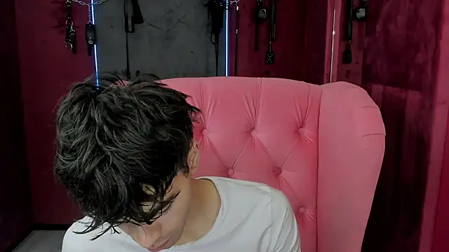 Snapshot of JaremyHarris chatting on 25, 11, 2025 JaremyHarris online show from 25, 11, 2025