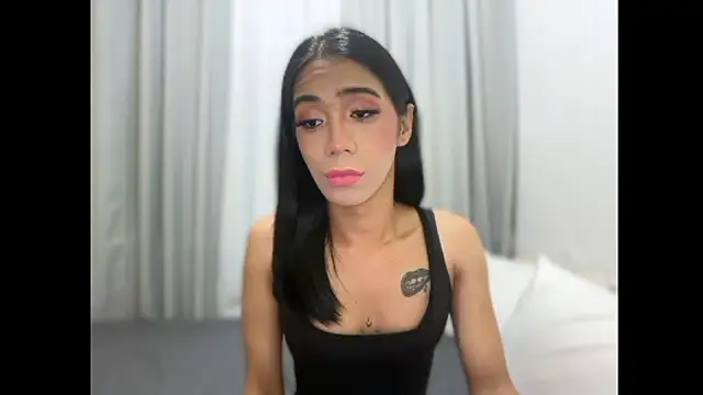 Snapshot of TsManikaXx chatting on 17, 7, 2026 TsManikaXx online show from 17, 7, 2026