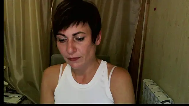 Ashley Brookss online show from 8, 10, 2025