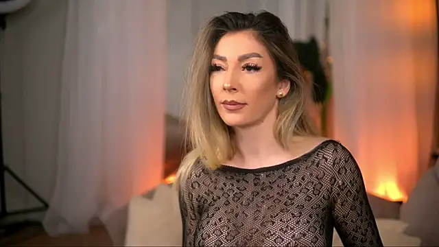 Snapshot of ErisVesper chatting on 30, 4, 2026 ErisVesper online show from 30, 4, 2026