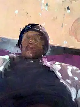 Snapshot of Awelarn chatting on 18, 10, 2025 Awelarn online show from 18, 10, 2025