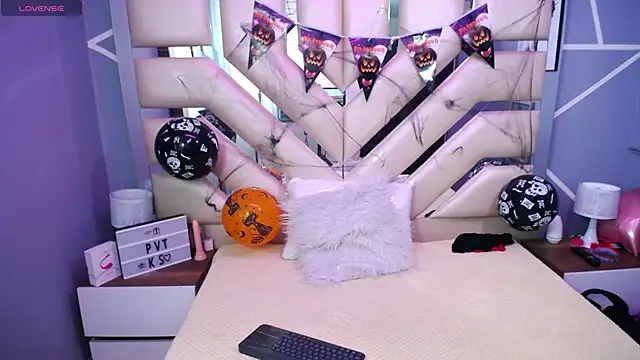 Snapshot of Jazmin_ny chatting on 17, 10, 2025 Jazmin ny online show from 17, 10, 2025