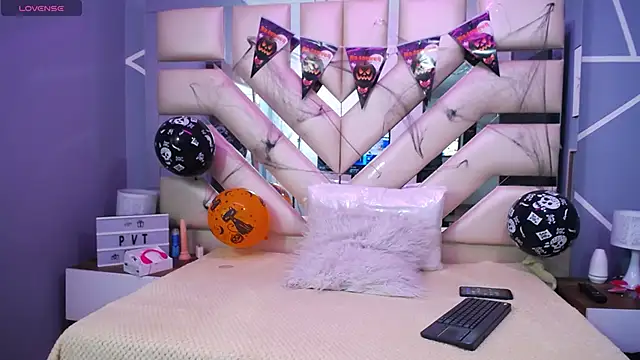 Snapshot of Jazmin_ny chatting on 18, 10, 2025 Jazmin ny online show from 18, 10, 2025