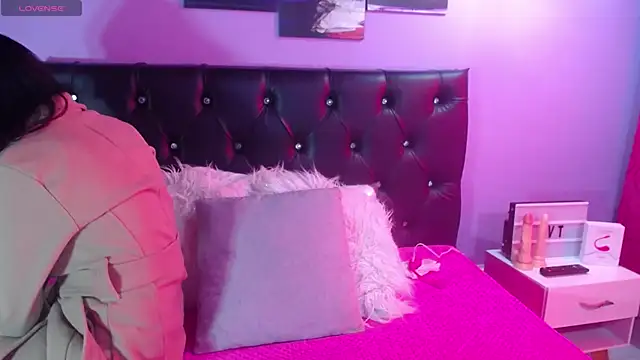 Snapshot of Jazmin_ny chatting on 22, 11, 2025 Jazmin ny online show from 22, 11, 2025