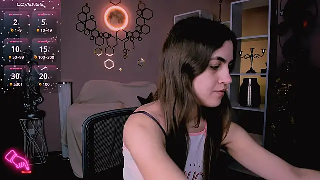 lina fox12 online show from 3, 12, 2025