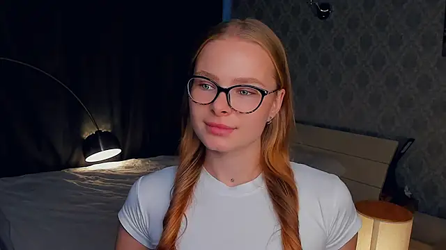 LibbyVenzeio online show from 18, 10, 2025