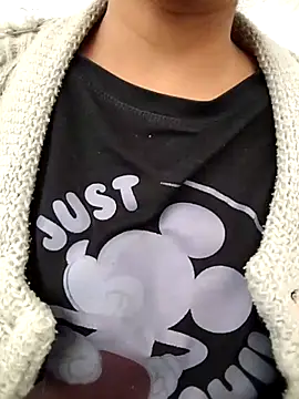 Snapshot of PEEHU-50 chatting on 5, 2, 2026 PEEHU-50 online show from 5, 2, 2026