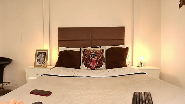 NatashaTaylor online show from 9, 3, 2026