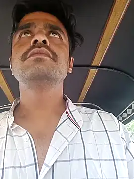 Snapshot of puneriboy32 chatting on 13, 11, 2025 puneriboy32 online show from 13, 11, 2025