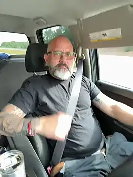Snapshot of fuckadilf chatting on 1, 6, 2026 fuckadilf online show from 1, 6, 2026