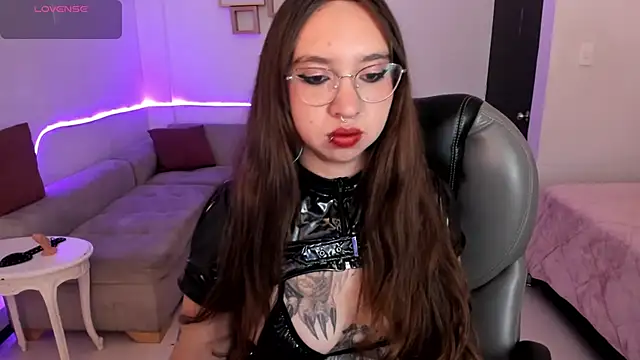 Scarlett  Cooper   online show from 15, 11, 2025