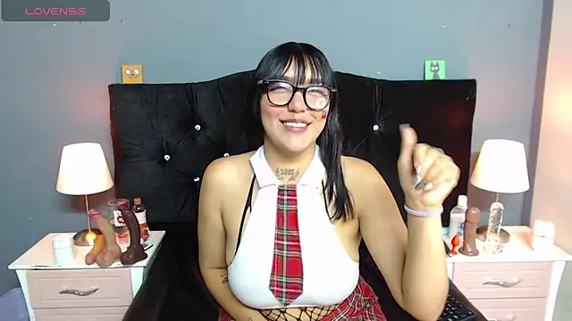 Snapshot of Sophie-dbs chatting on 26, 6, 2026 Sophie-dbs online show from 26, 6, 2026