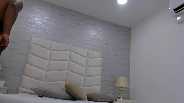 jax black online show from 30, 10, 2025