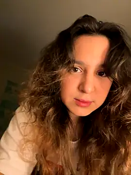 Snapshot of Luisaa_rosee chatting on 11, 10, 2025 Luisaa rosee online show from 11, 10, 2025