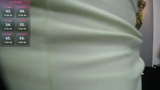 Snapshot of Neesha__ chatting on 6, 11, 2025 Neesha online show from 6, 11, 2025