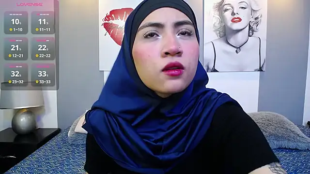 Snapshot of Neesha__ chatting on 14, 11, 2025 Neesha online show from 14, 11, 2025