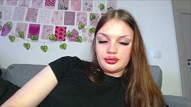 Snapshot of sashadeliii chatting on 2, 10, 2025 sashadeliii online show from 2, 10, 2025