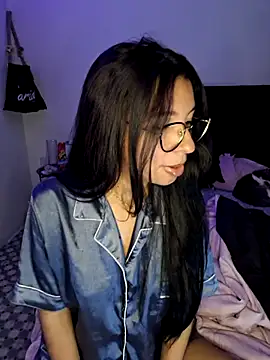 Snapshot of Licy_Gabriela chatting on 20, 12, 2025 Licy Gabriela online show from 20, 12, 2025