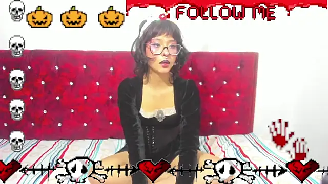 Lia Carter  online show from 5, 10, 2025