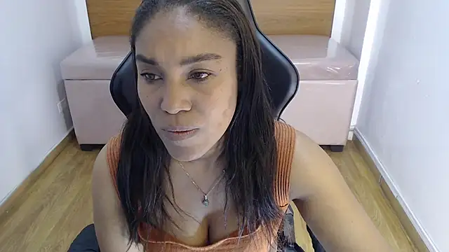 Snapshot of kamala_a chatting on 19, 11, 2025 kamala a online show from 19, 11, 2025