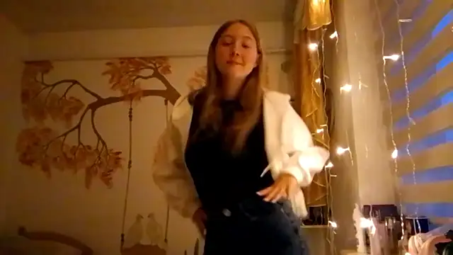 CarynFlaryn online show from 8, 10, 2025