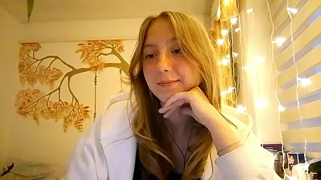 CarynFlaryn online show from 9, 10, 2025