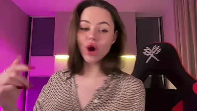 AlmaryKim online show from 4, 2, 2025