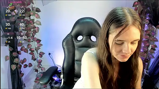 Shinny Crystal online show from 5, 10, 2025