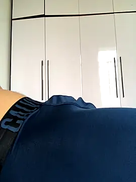 Snapshot of khonglongvong86 chatting on 7, 10, 2025 khonglongvong86 online show from 7, 10, 2025